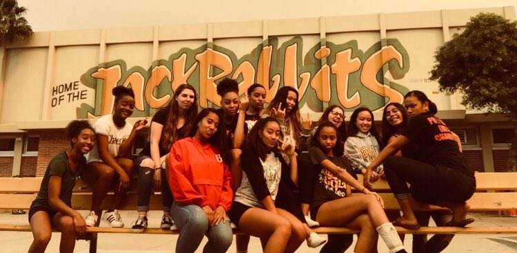 LBPolyVB's tweet photo. Yep - Poly JV is supa-dupa fly, undefeated in Moore League play this season. Congrats on a fabulous year.
#lbpolyvolley #MooreLeague https://t.co/H6okwJiorP
