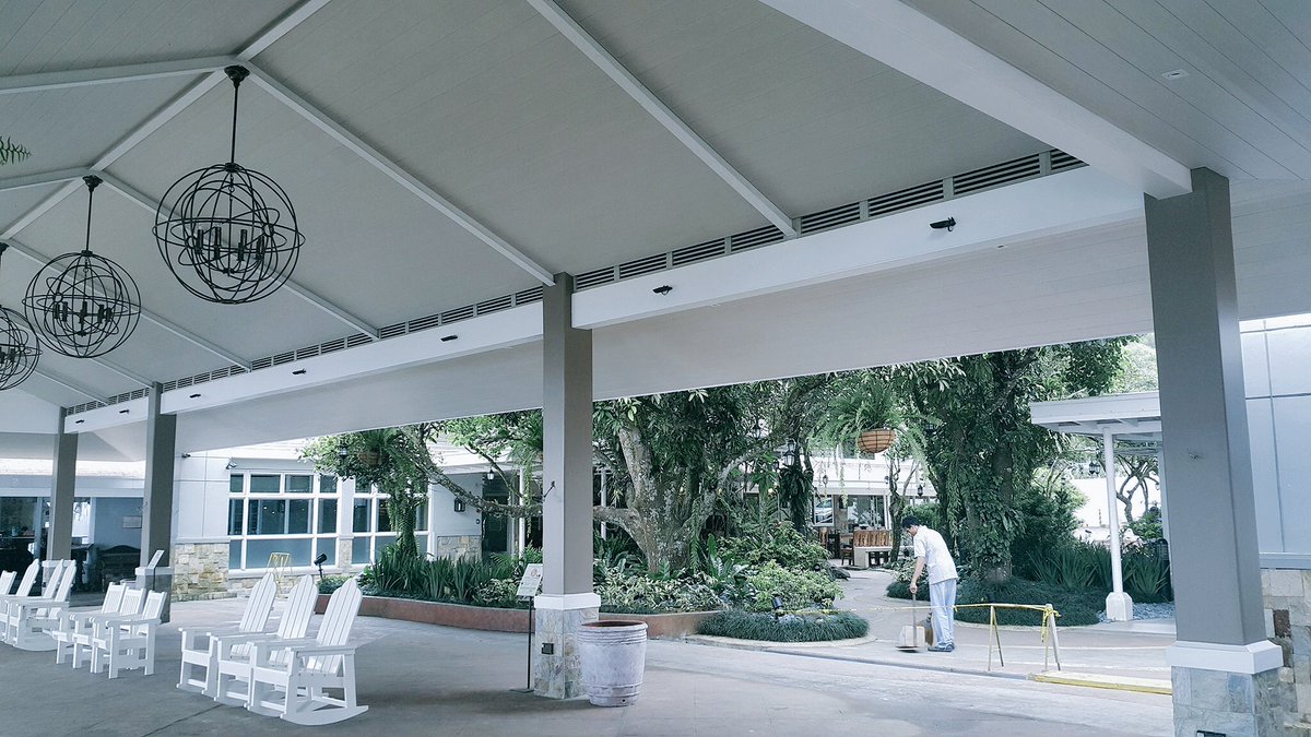 conchasgarden's tweet photo. Waiting made more comfortable with the newly constructed covered viewdeck. #ConchasGardenCafeCliffhouseTagaytay https://t.co/RSK9hWrDmD