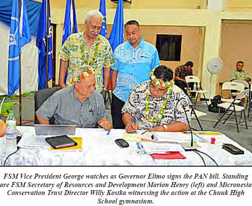 epayapstate's tweet photo. from #KPress Governor Elimo approves Protected Areas Network bill for #Chuuk State https://t.co/nsW4ygBj3S