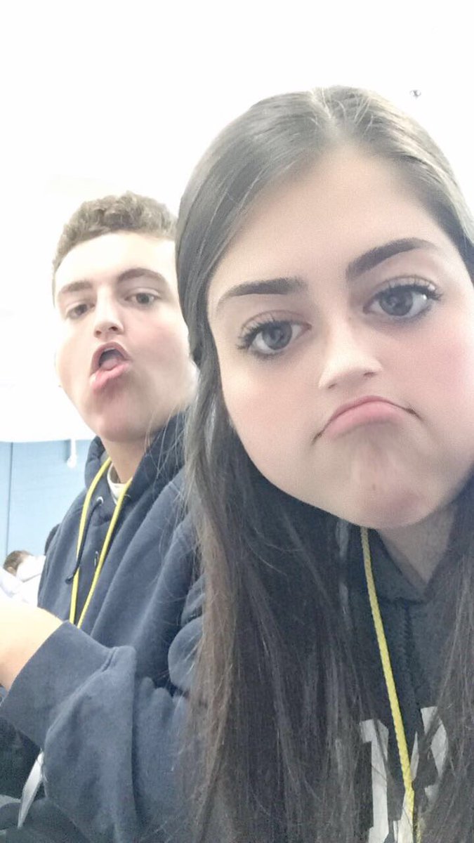 rylieee_xo's tweet photo. happy birthday jimmy !!! hope you had a great day ❤️🎉🎉 @Jimmymgilloway https://t.co/CxtEMnYr8U