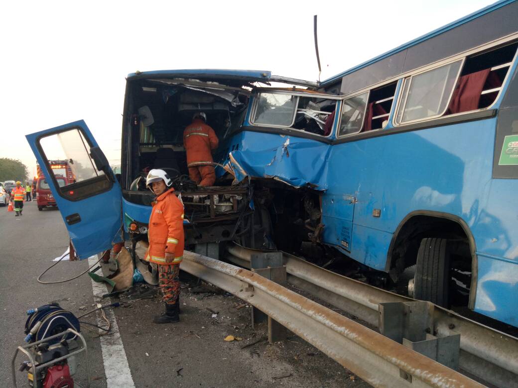 8 Pekerja Maut 2 Bas Kilang Bertembung Dekat Tol Juru Carigold Forum