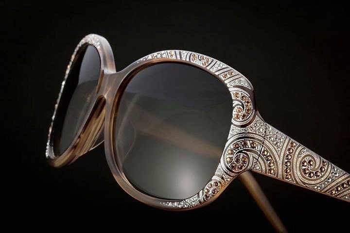 SospiriEyewear's tweet image. Starting the week off just right with the spectacular GLORIA. 8 exceptional combinations of gorgeous colors and st… ift.tt/2lcsLgH