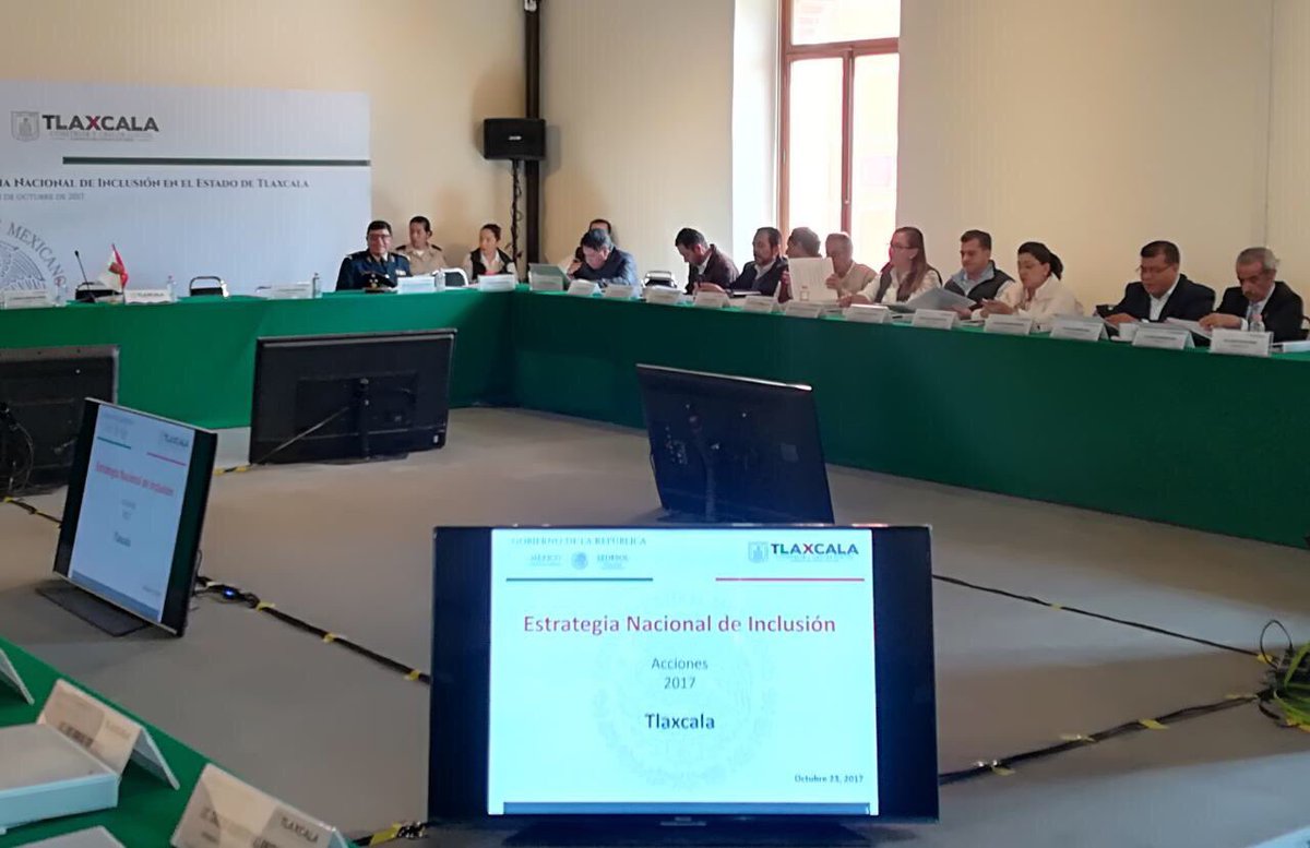 yamilmelgar's tweet photo. El día de hoy sostuvimos 2sesion de trabajo de la Estrategia Nacional de Inclusión,con tres niveles gobierno. Sedesol.@tlaxcalaIMSS https://t.co/7Bhrxac19K