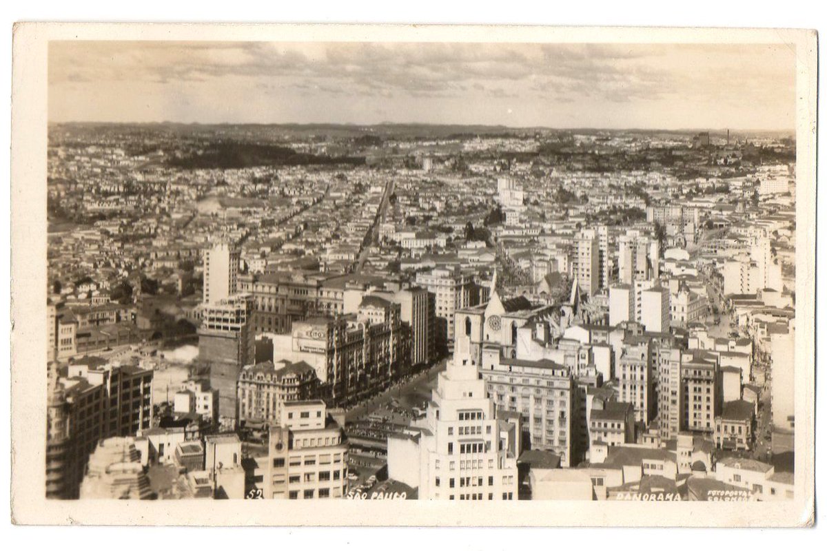 spinfoco's tweet photo. Panorama de São Paulo em 1946. #spinfoco #sp #saopaulo #fotosp #spantiga https://t.co/p3WxTRD7k6