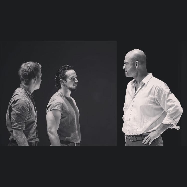 ianflatbedford's tweet photo. Fondest of farewells...@GoodmanTheatre #aviewfromthebridge @catherine_combs @EasyMoor https://t.co/h36hJr1ety