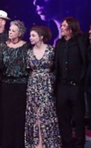 I’m not going to say it but someone will 😂😂😂 Cute trio 😍 #katelynnacon #MelissaMcBride #NormanReedus #McReedus
