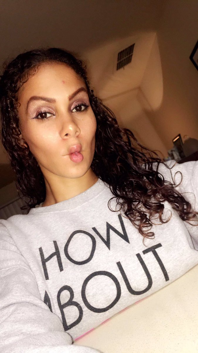 juice_box_'s tweet photo. That lil pussy got some power 😉😘😘💕 https://t.co/6DuzrL62VI