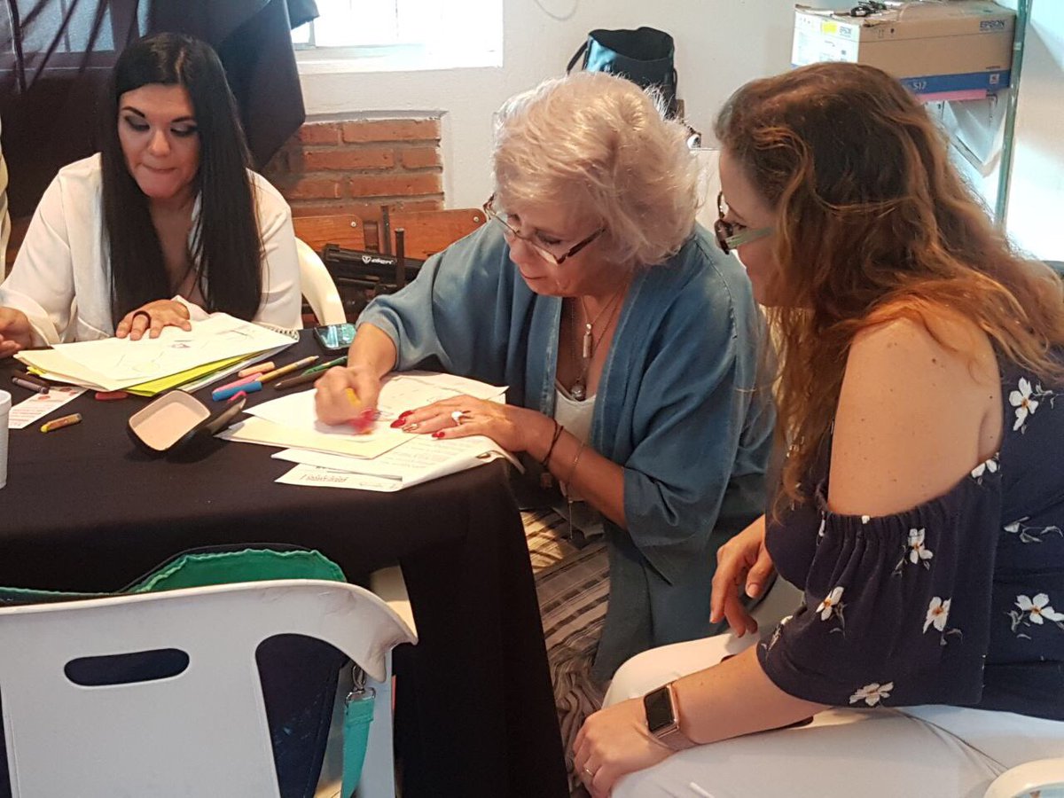 AnaochoaM's tweet photo. Es muy enriquecedor poder compartir y apoyar cuando lo necesitan, aquí en el Consejo Técnico de Zona 78 #ATPSector08E https://t.co/Slk1bWzHtp