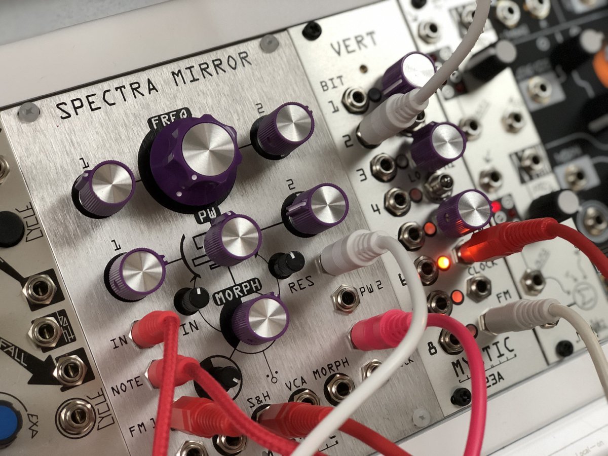 patchwerks_'s tweet image. Behold: Mystic Circuits SPECTRA MIRROR &amp;amp; VERT! Time to experiment. Visit our showroom and make some noise! #mysticcircuits #synth #Seattle