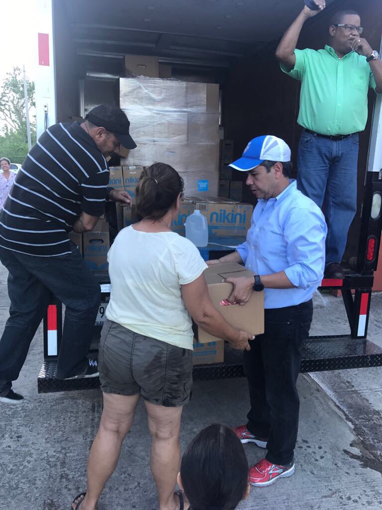 Miguel_Romero_'s tweet photo. Hoy visitamos Cantera, Bravos de Boston, Los Pinos y Paseo del Conde. Llevamos suministros q nos brindó el Mun d San Juan para distribución. https://t.co/i4NlpBdJKK