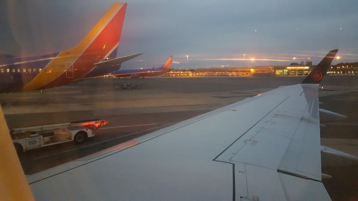 saleemkhan's tweet photo. 2020ET Wheels up DCA… after long post-boarding delay on tarmac.
#WheelsUp #DCA #travel
#JOVRNALISM
#DX2017 https://t.co/KA9fPFnclG
