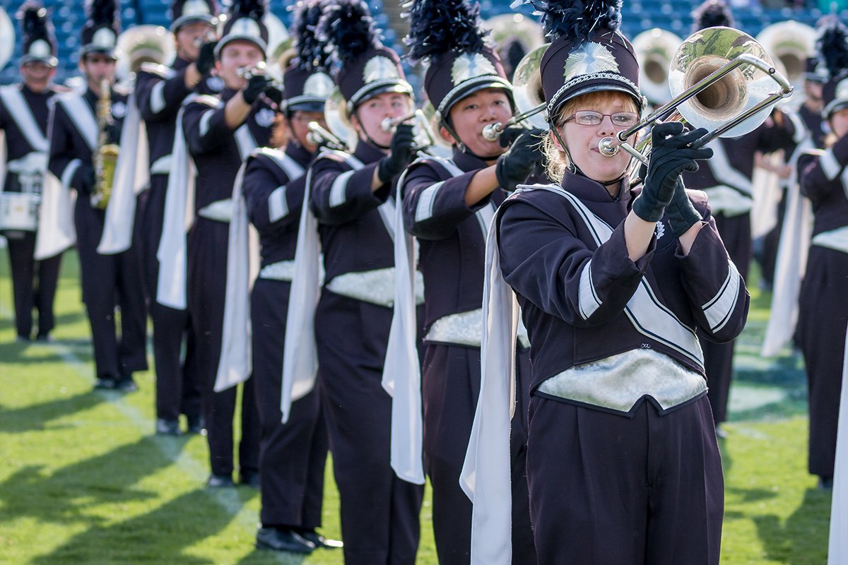 UConnBand's tweet photo. Sights from Homecoming. Thank you to all of our alumni who stopped by! #HuskiesForever #UConnNation https://t.co/5gDAArhh9S