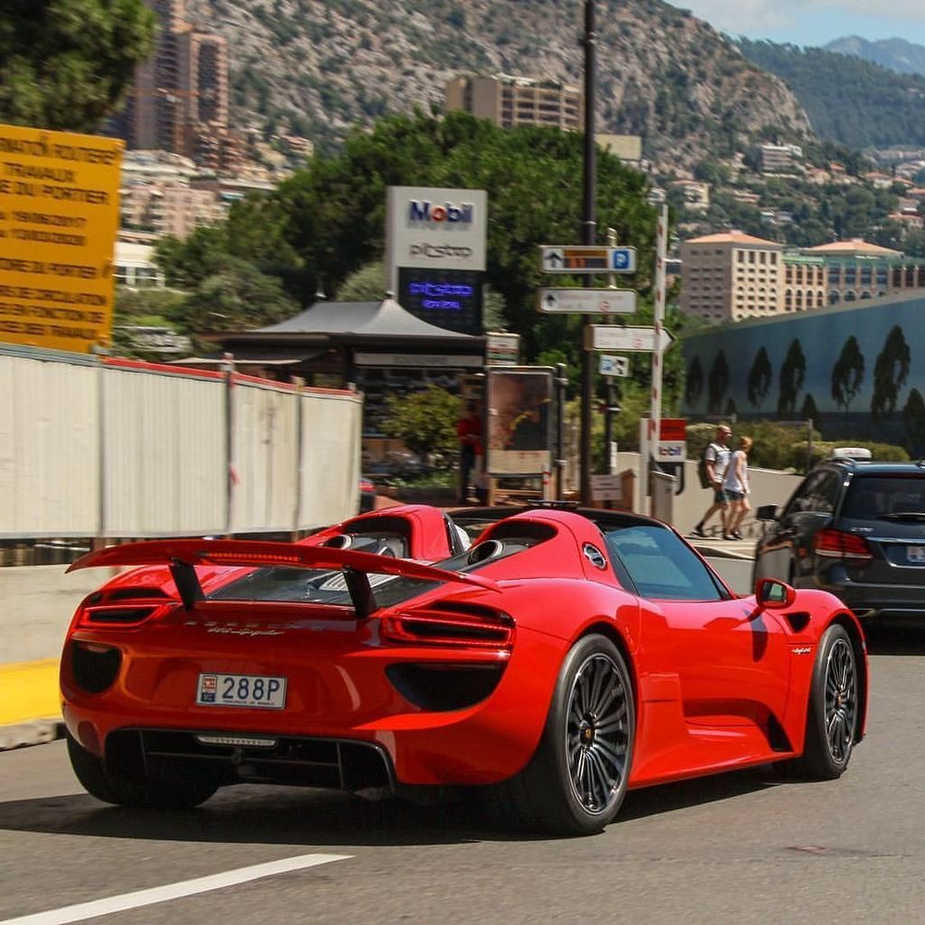 petrolheadstore's tweet photo. 918 Spyder
By @james_hphotography 
#petrolheadworld https://t.co/y9pQiftS2U