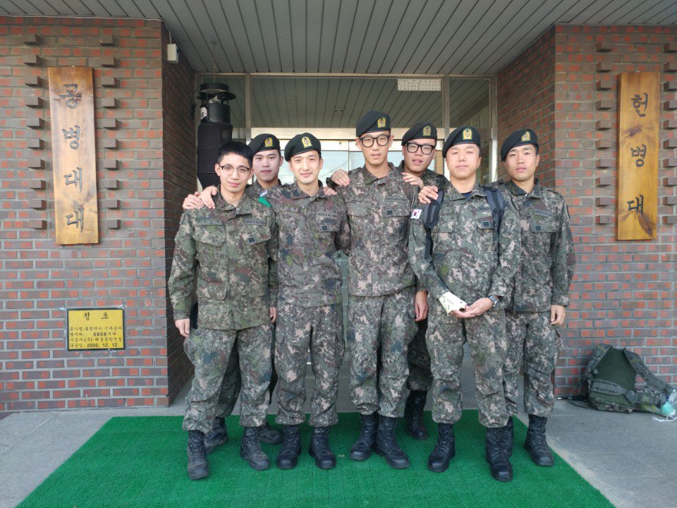 MMAinEsports's tweet photo. 2016.1.25 ~ 2017.10.24 I get discharged from miltary! SC2!!?? https://t.co/M5USinCATa
