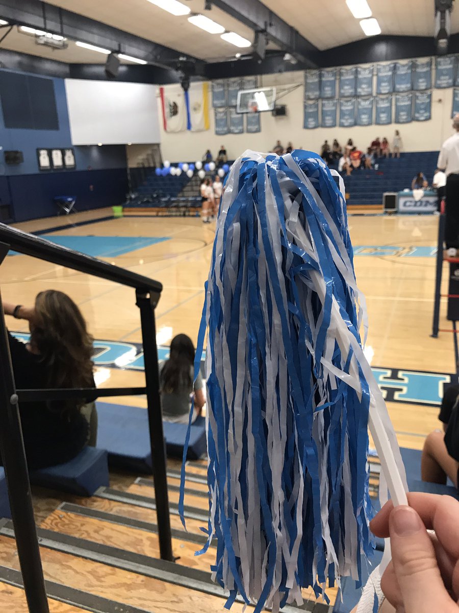 Nikki Senske ends the first set with an ace 25-14. On to the next set!