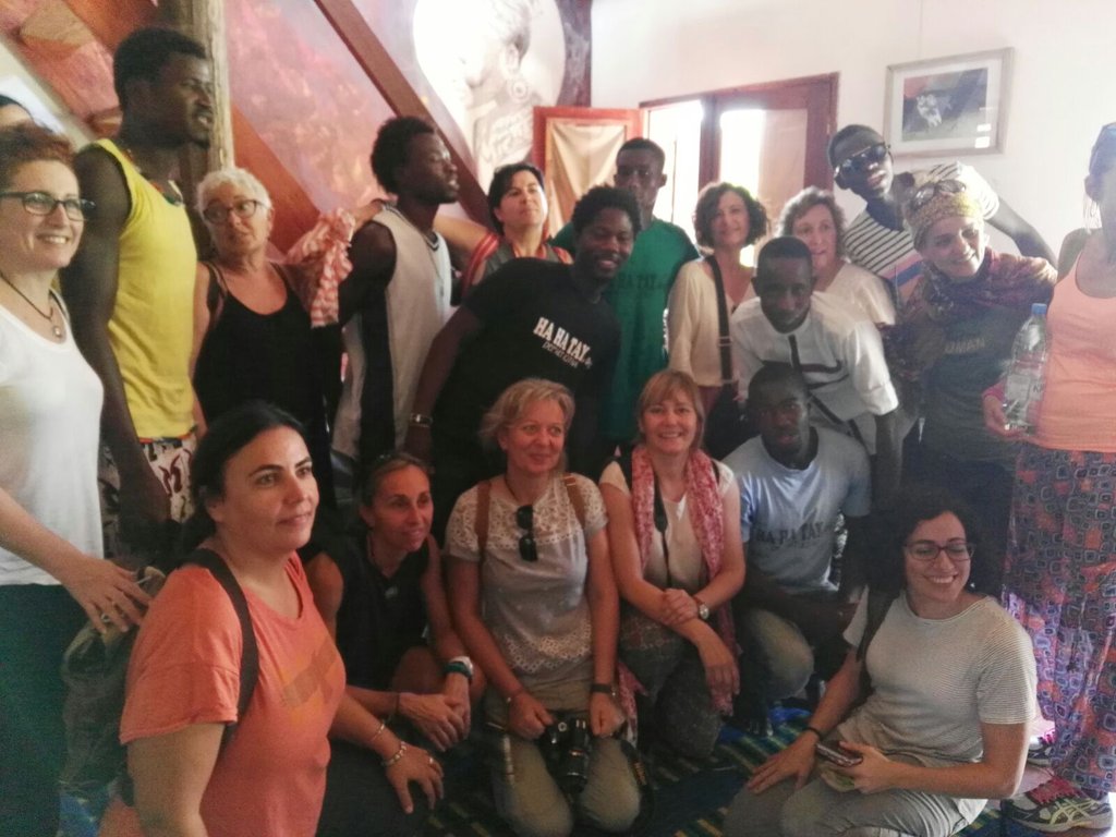 CeipMelquiades's tweet photo. Un día de experiencias y reflexiones: que no falte la sonrisa #epdsenegal17 https://t.co/cTRDL9uBHY
