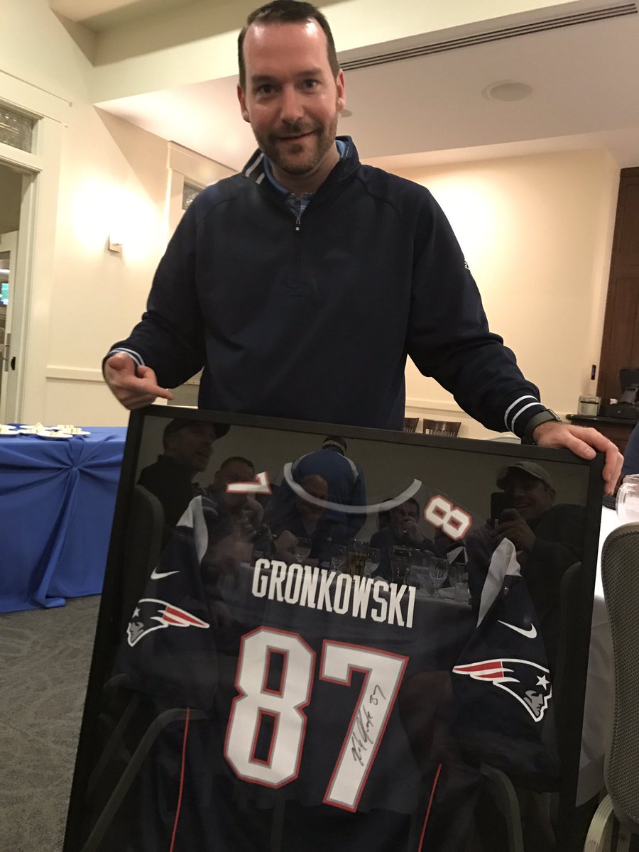 BillyD12379's tweet photo. My boy @AyerHarvey walking away with the grand prize today! Thanks @RobGronkowski https://t.co/WpQ5OA18b0