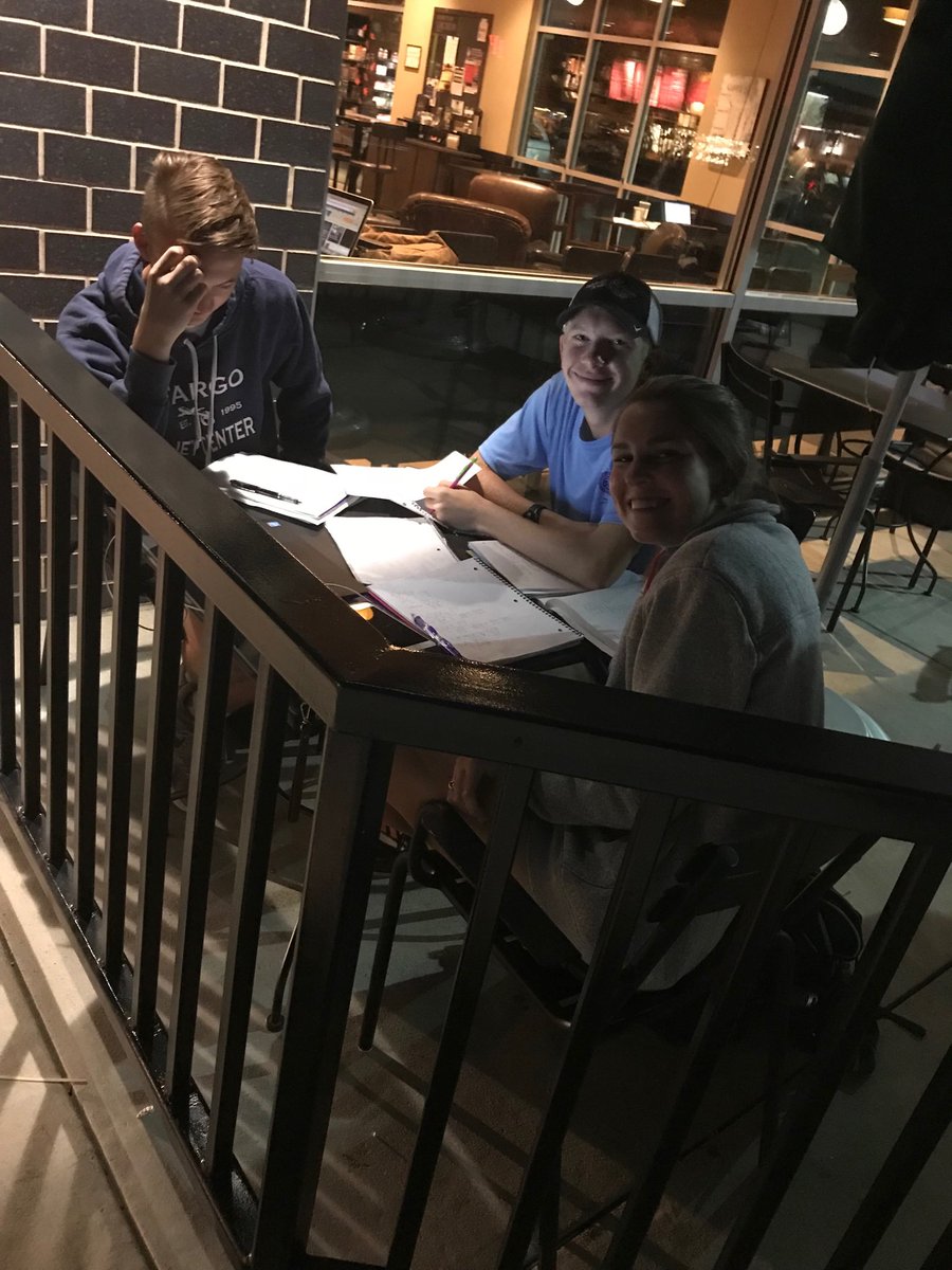 KaceMundo's tweet photo. Why is BISD awesome?  Reason # 635,279 look at these kids studying Calculus! Great teachers+awesome kids= endless possibilities #BISDPride https://t.co/kpbAp3f3VF