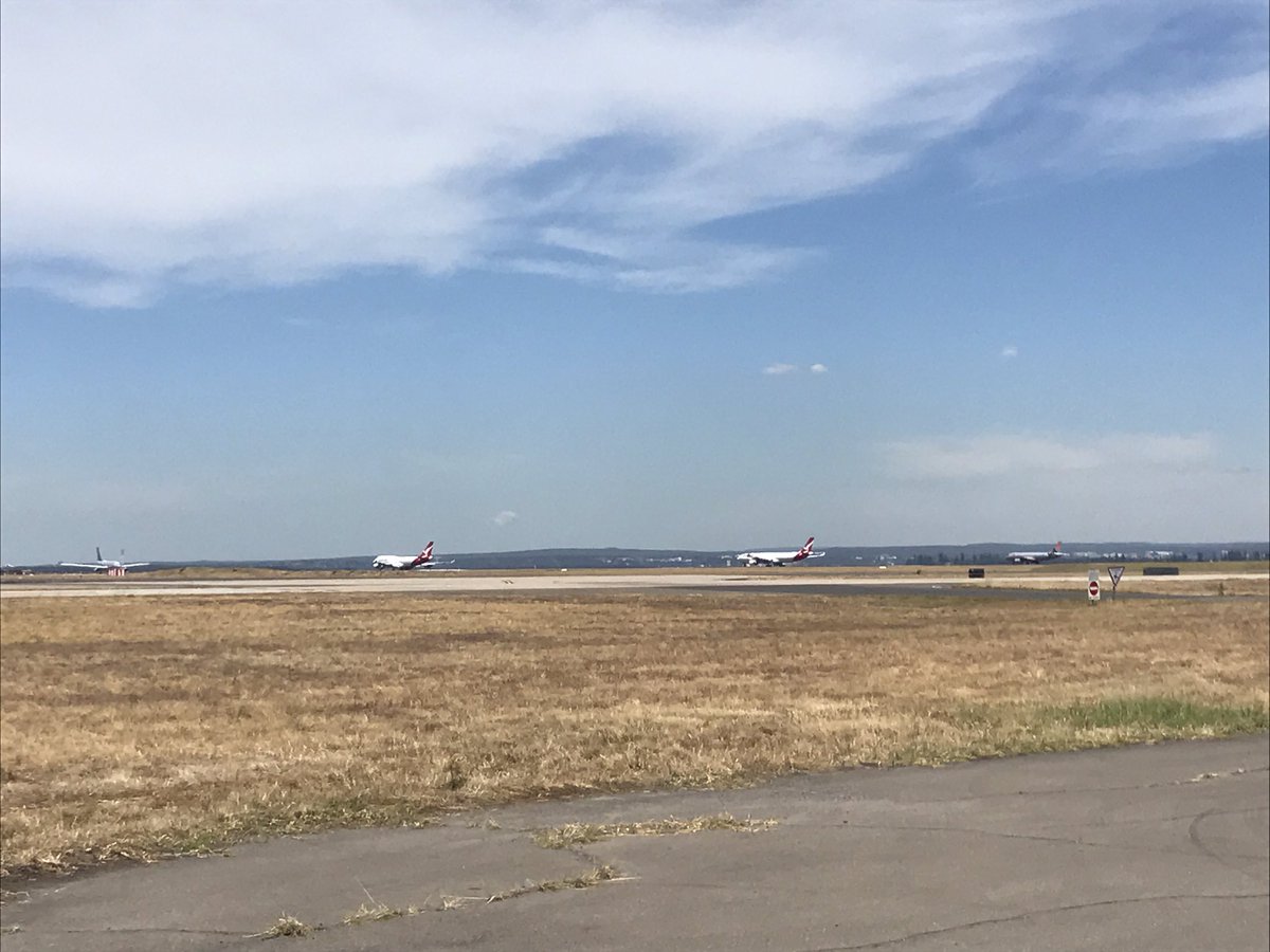 maddy_collier's tweet photo. Rush hour at @SydneyAirport with 4 big rigs ✈️ready to go on this runway tour #plstakemewithyou #babycomeback 🛫 https://t.co/ZbYpDOF1RB