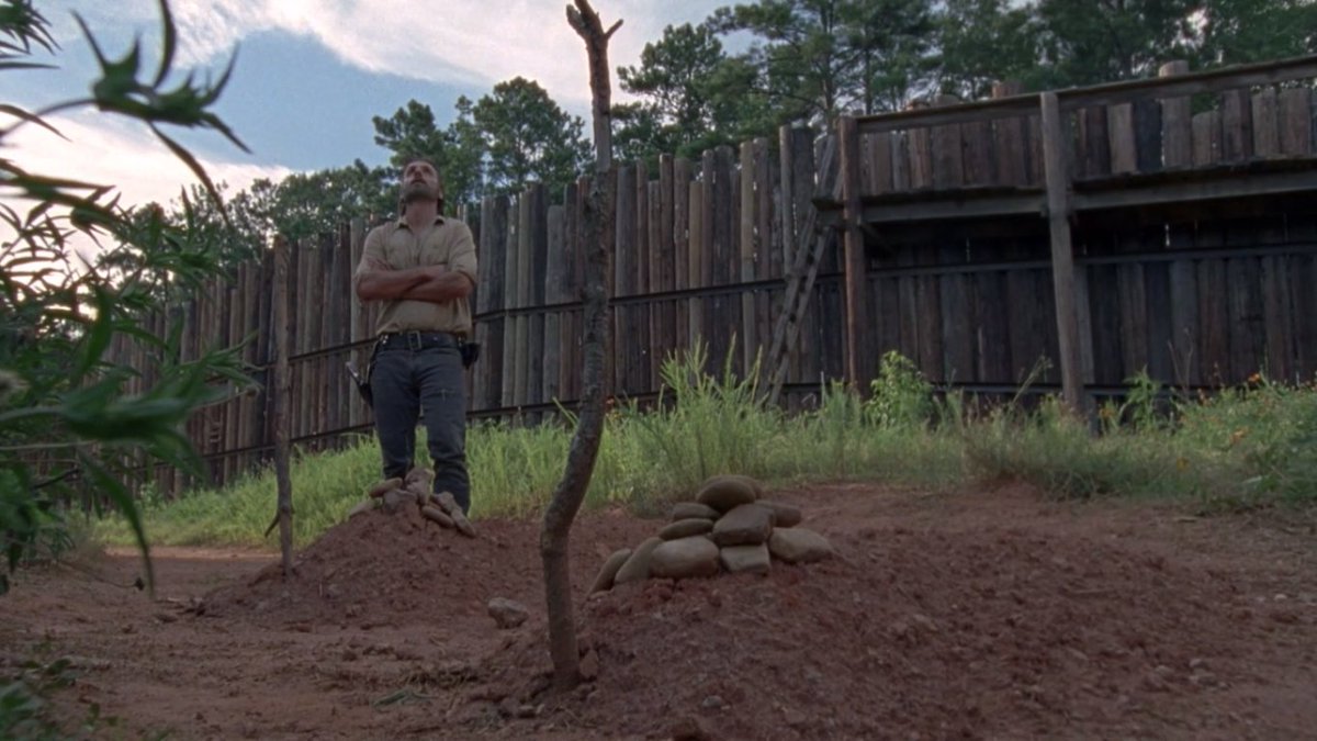 soywalker's tweet photo. No me dejan superar la muerte de glenn #TWD8enFOX https://t.co/VQY0ixlFg7