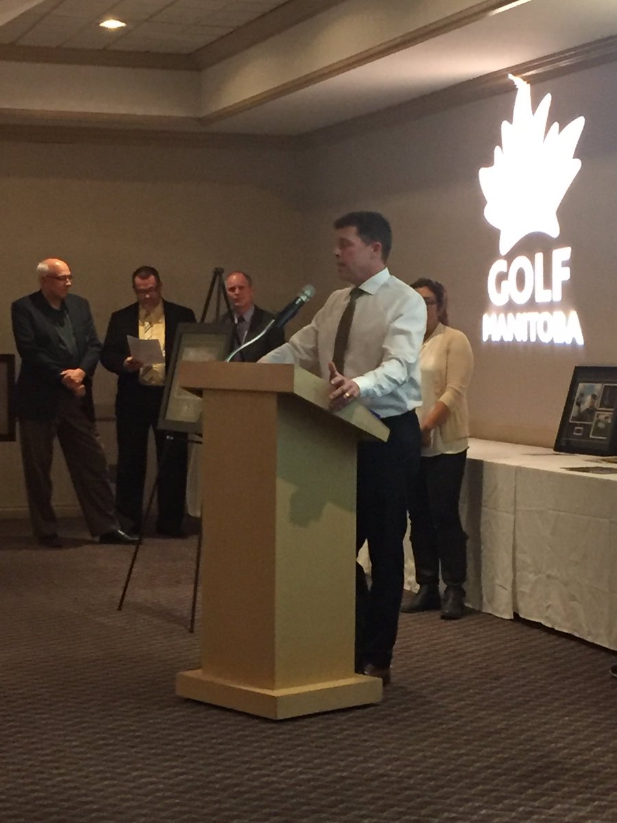 golf_manitoba's tweet photo. @ToddFanning accepting his 2017 Male Golfer of the Year Award #fivetimewinner #mbgolfhalloffamehonoredmemberforareason https://t.co/ULVfRyx1GJ