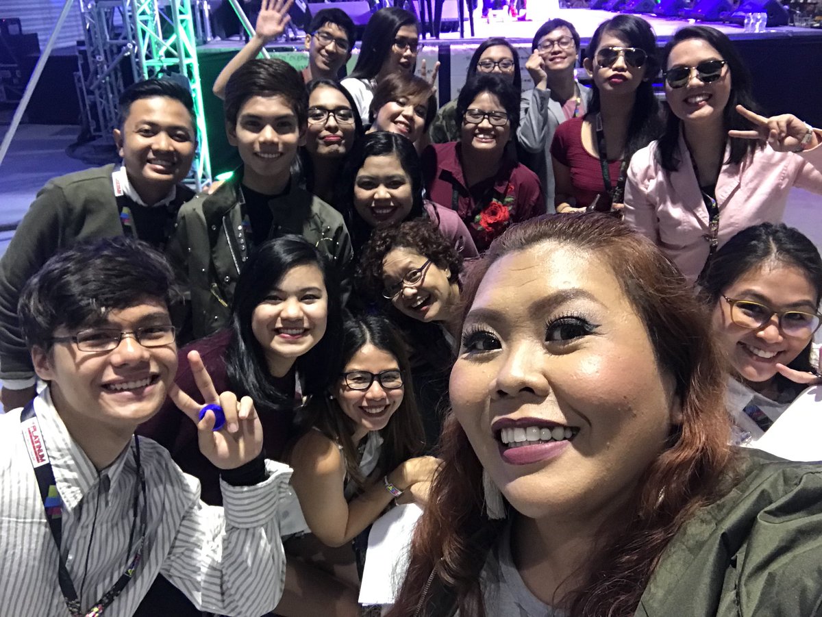 itsmetelayski's tweet photo. A few mins before the show, we started with a group prayer. For the success of the show.😊 And selfie of course. 

#ALDUB2ndTPAnniversary https://t.co/HaEybEGXEl