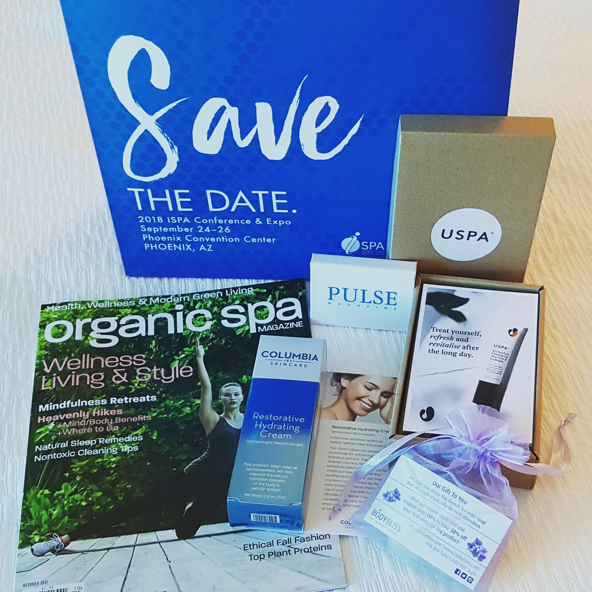confessspabunny's tweet photo. The final #roomdrop on Wed night @ISPAConference feat. @OrganicSpaMag @columbiaskin @BodyBlissUSA @uspaskincare @ISPAPulseEditor #ISPA2017 https://t.co/UmkiZ1ojKn