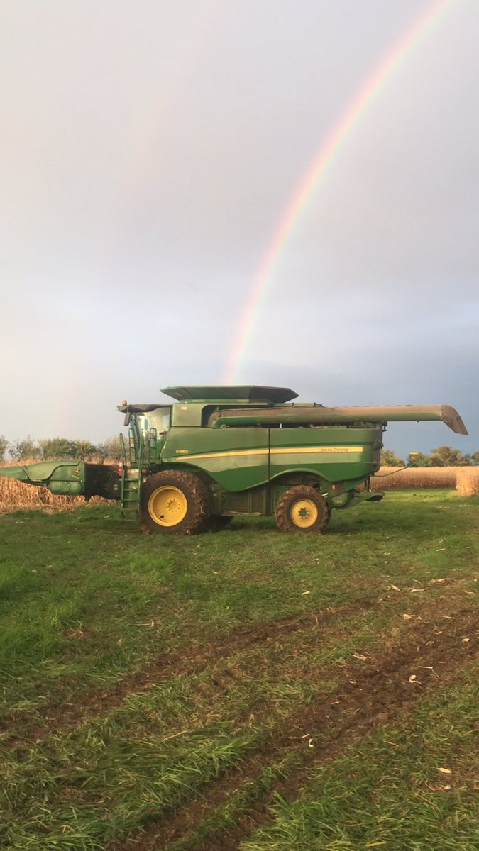 <a href="/MarkNation14/">Mark Nation</a> captured this today #potofgold @Pioneer_IL <a href="/DeederClay/">Clay deeder</a> <a href="/a_lipcaman/">Aaron Lipcaman</a>