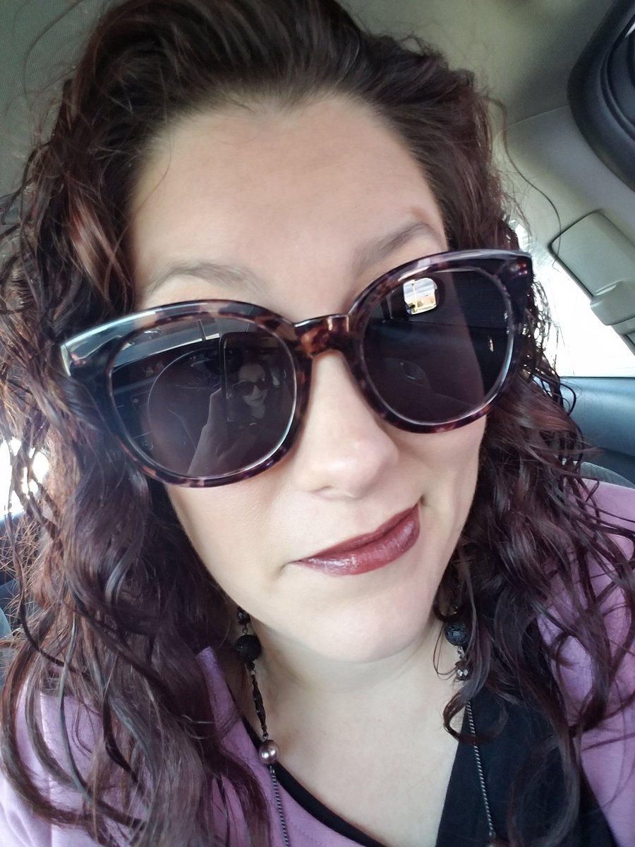KissableLipsByK's tweet photo. Glam doll is my new jam! #lipsense #lipstick #glamdoll https://t.co/RrMHzwiL9W