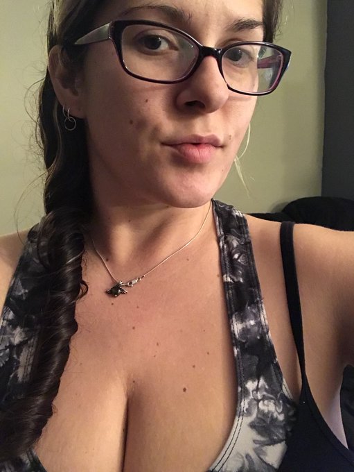 Live for a bit at https://t.co/PZbCWluNPU on @chaturbate Strip me bare and have your way with me! https://t<a class="tags" href="/tag/chaturbate">@chaturbate</a>