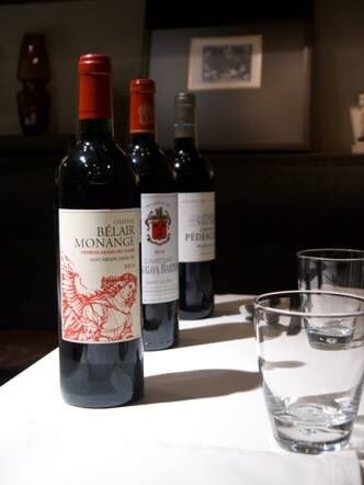 Gloutonnerie's tweet photo. Los tres grandes Châteaux listos para su cata.

Chateau Belair-Monange 2014 
Château Langoa-Barton 2013 
Château Pédesclaux 2011 https://t.co/dBPccMN1HF