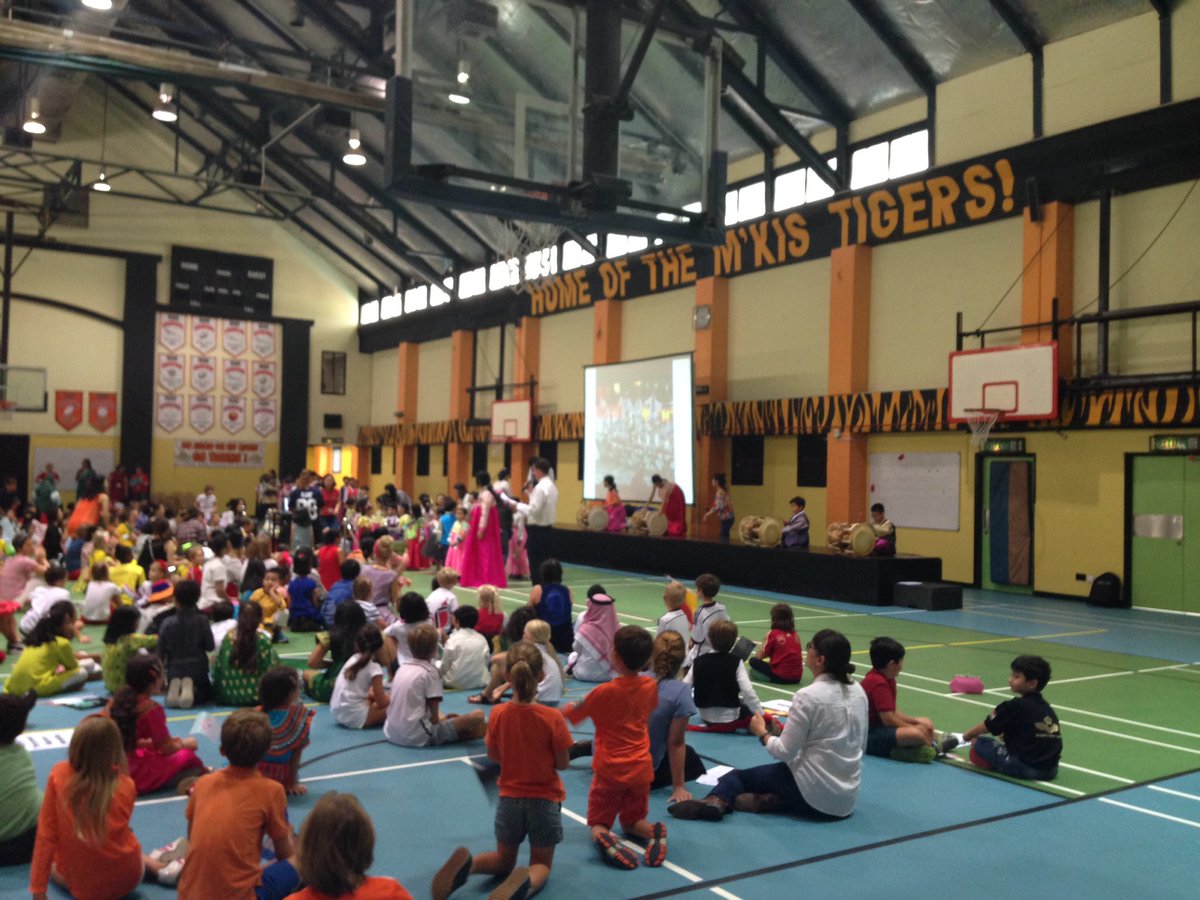 TAGilmore3's tweet photo. UN Day in full swing at #MKISpride starting with Elementary and our 55+ nationalities!! @PrincipalTomas https://t.co/30dsihkuCm
