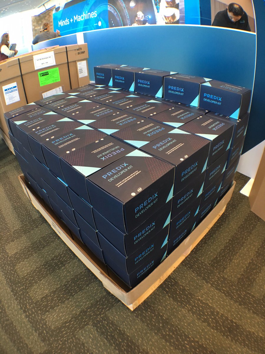 Lothar_Schubert's tweet photo. Predix Developer Kit. Ready to innovate industrial apps at #GEMM17 hackathon. @predix @intel #CommercialIot @Tersteeg @GE_Digital https://t.co/mN5ConDYUz