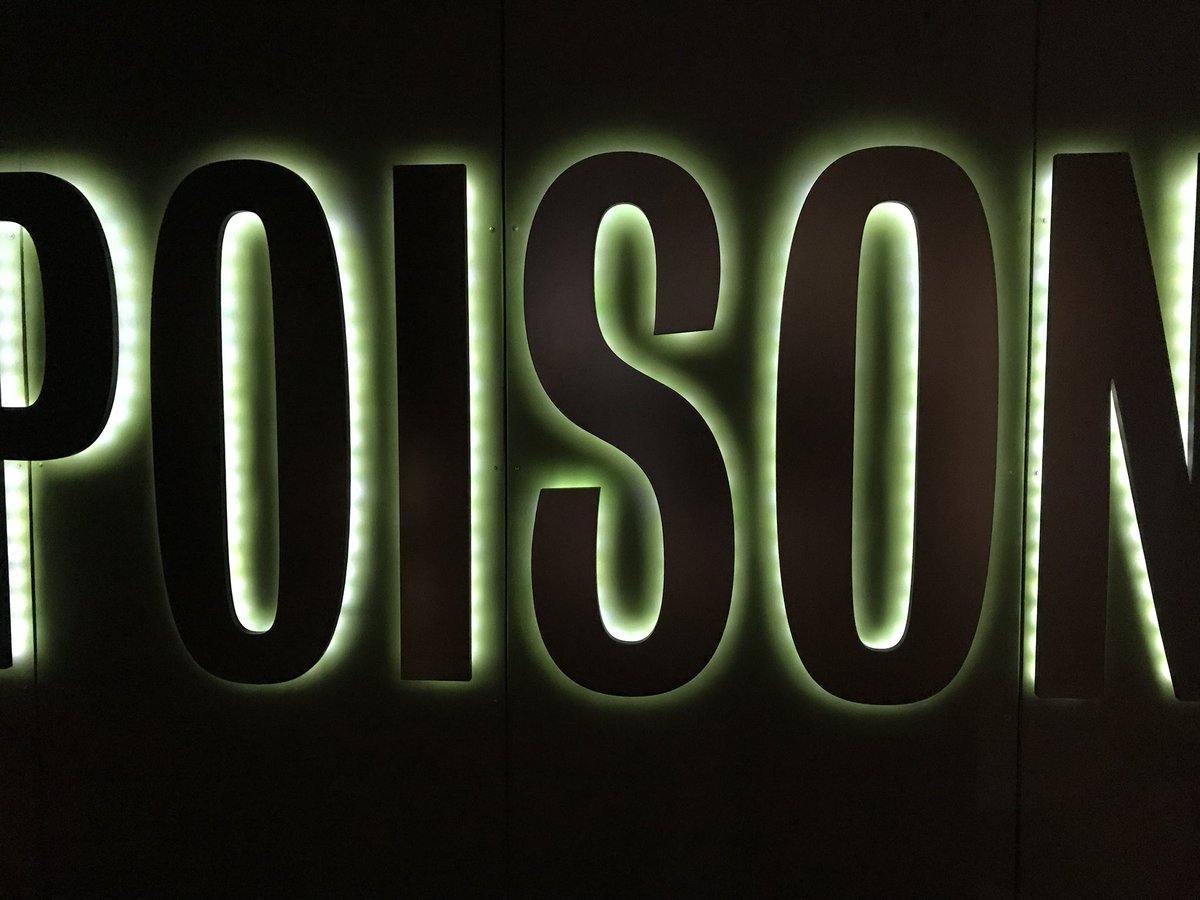 SnyderMorgan_'s tweet photo. So...poison is everywhere. Learn about it at the @IndianaMuseum’s new #PowerofPoison exhibit. #frogsarereal #loveindy @VisitIndy https://t.co/UZ3ix0rr3P