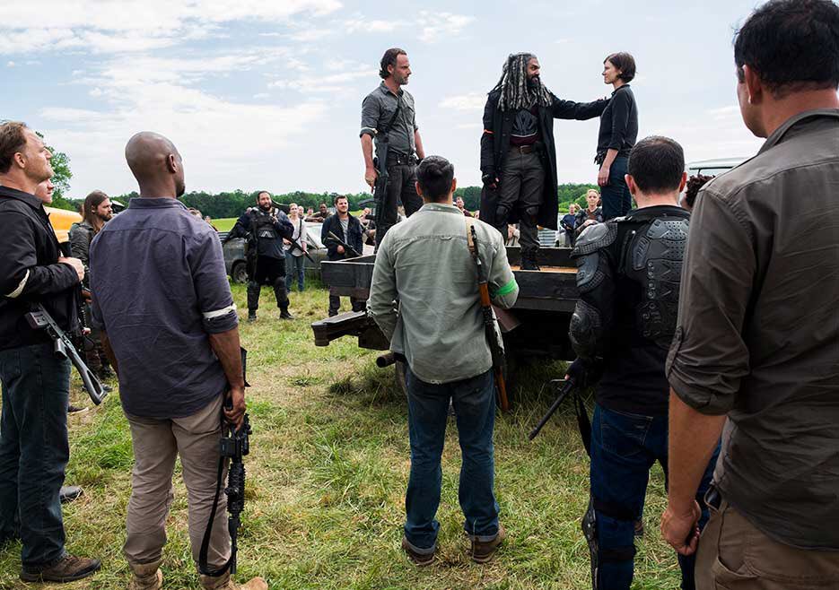 TwDfansTweet's tweet photo. Si así arranca #TWD8enFOX no quiero imaginar el final! #TWD llego al 100 con uno de los mejores capítulos👏👏 https://t.co/Ci07ttLN9u
