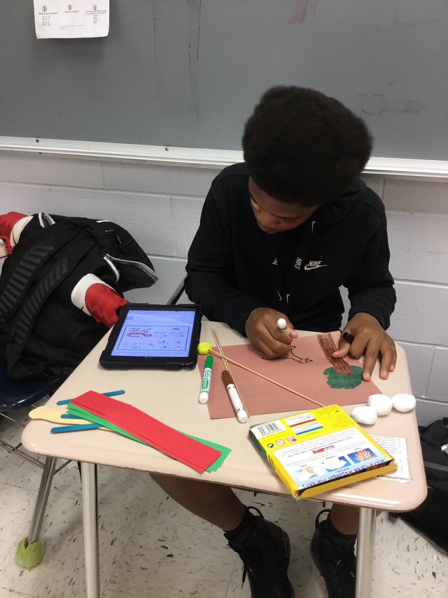 MrsFergusonGMS's tweet photo. Our students are using their creative sides to build zoo exhibits. I cannot wait to see the finished products on Wednesday! #BellyUp #ECCHO https://t.co/vLlk3LODpw