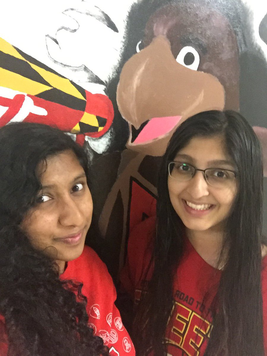 ThanuriN's tweet photo. On Mondays we wear RED ❤️ 🐢@UMDHomecoming #UMDhomecoming17 https://t.co/0NVv1c7p1v