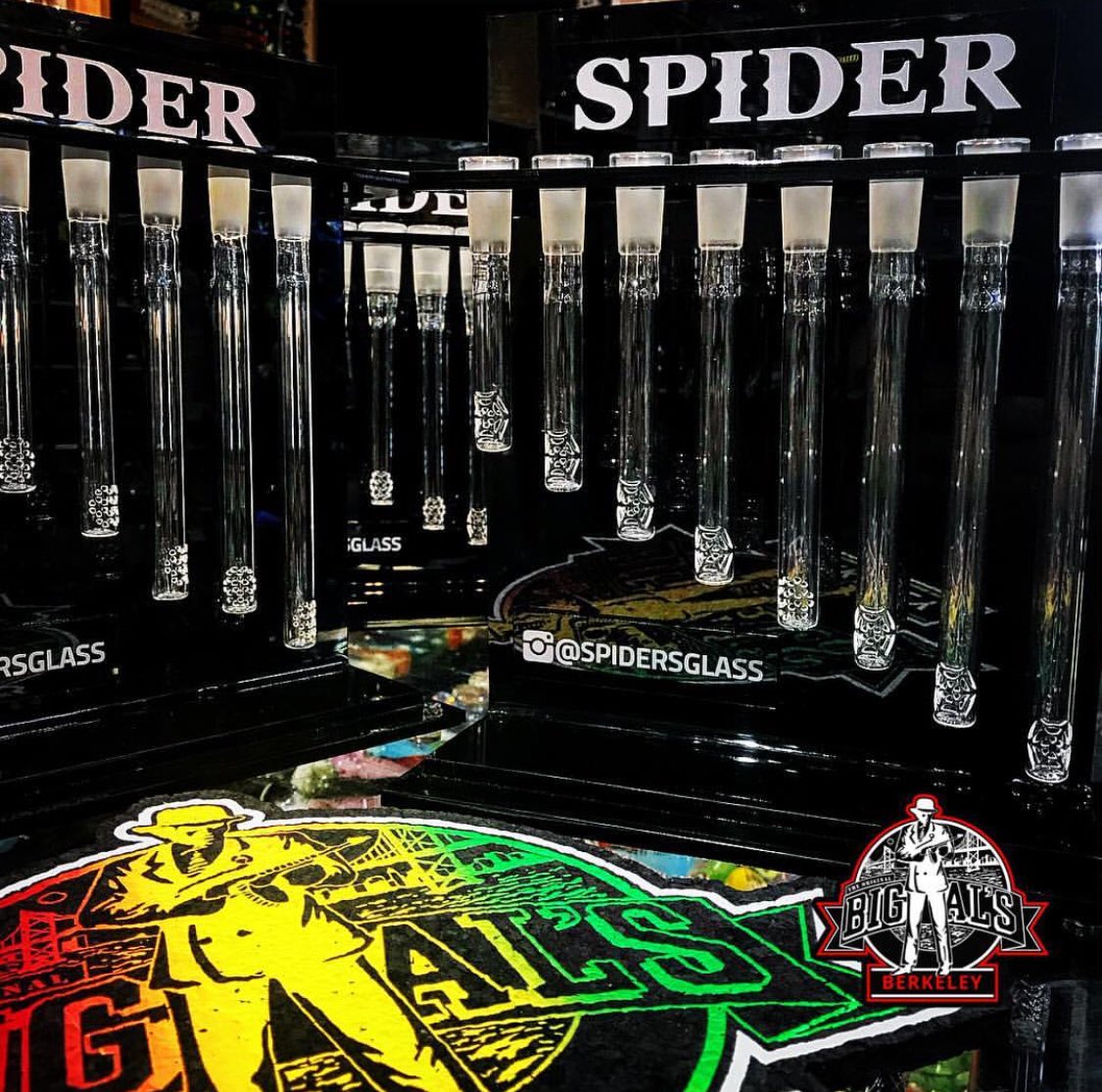 BigAlsSmoke's tweet photo. If you love your piece but want more performance come and snag a @spidersglass shredder downstem it’ll change your life 👌🕸🕷💎💦 
#spiderglass https://t.co/U2EiFbJMfi