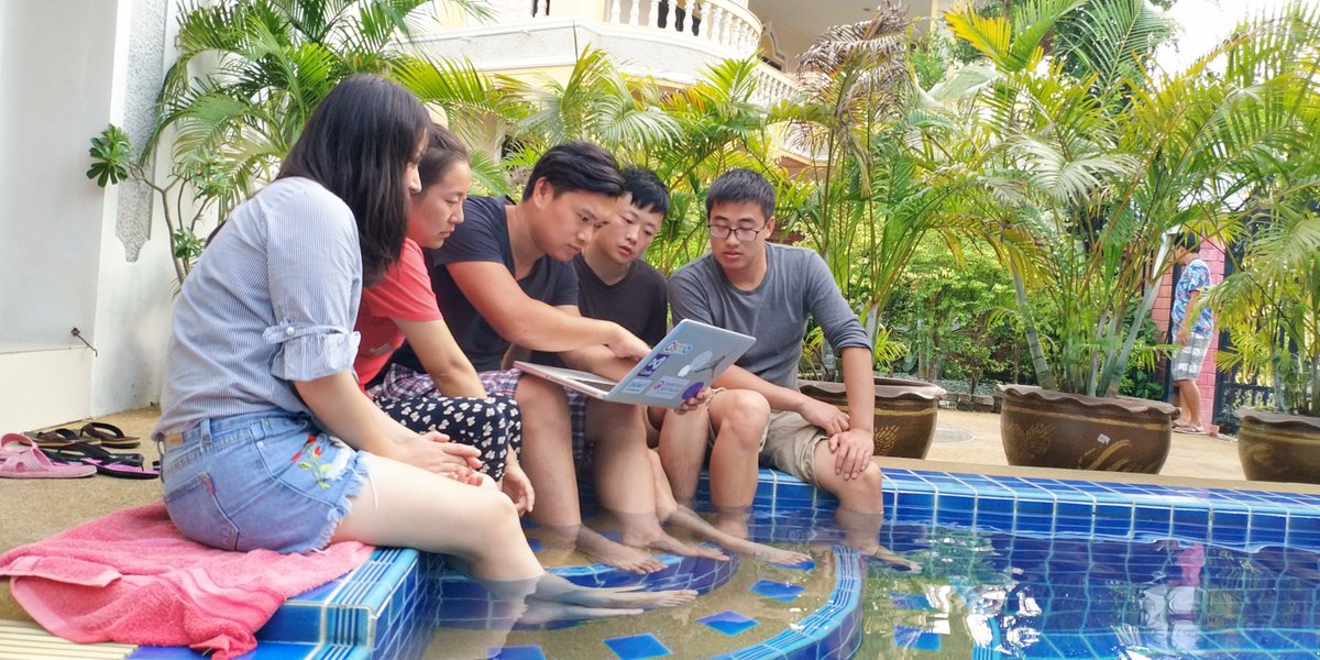 ShinetechNordic's tweet photo. #Shinetech Life Style#  Brainstorm at swimming pool. 🤔 https://t.co/S5hECRdcPs