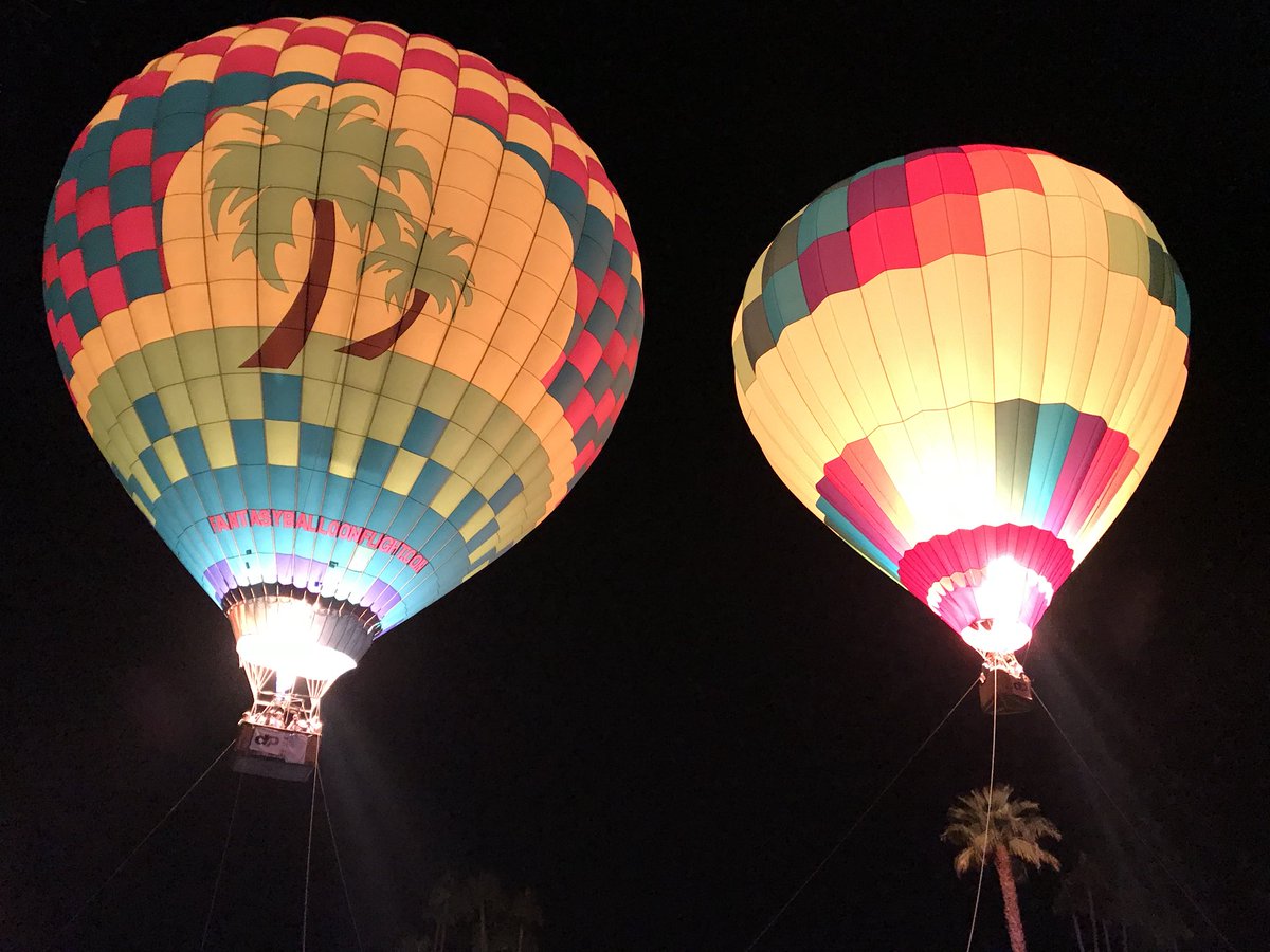 DynastyFP's tweet photo. Amazing hot air balloon rides over the desert for our Network Partners! #dfpsummit https://t.co/i33rAS3Ee0