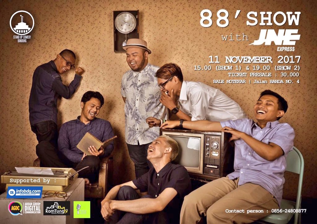 iankanlah's tweet photo. Menjelang akhir tawn ini bakal ada bbrp Stand Up Comedy Show di Bandung, nih salasatunya : #88Show !!
Silahkan manteman!
@StandupIndoBdg 😘 https://t.co/agdu9FpZaK
