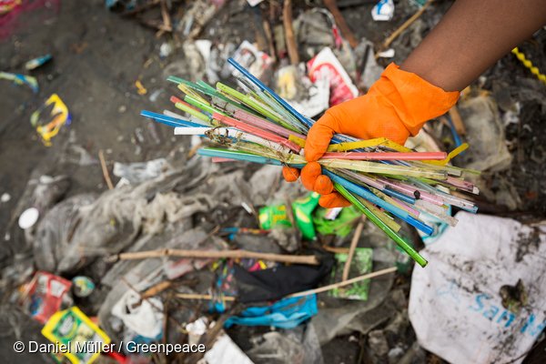 Hey YOU! Yeah YOU! Can you #StopSucking please? #BreakFreeFromPlastic act.gp/2yGuPkn