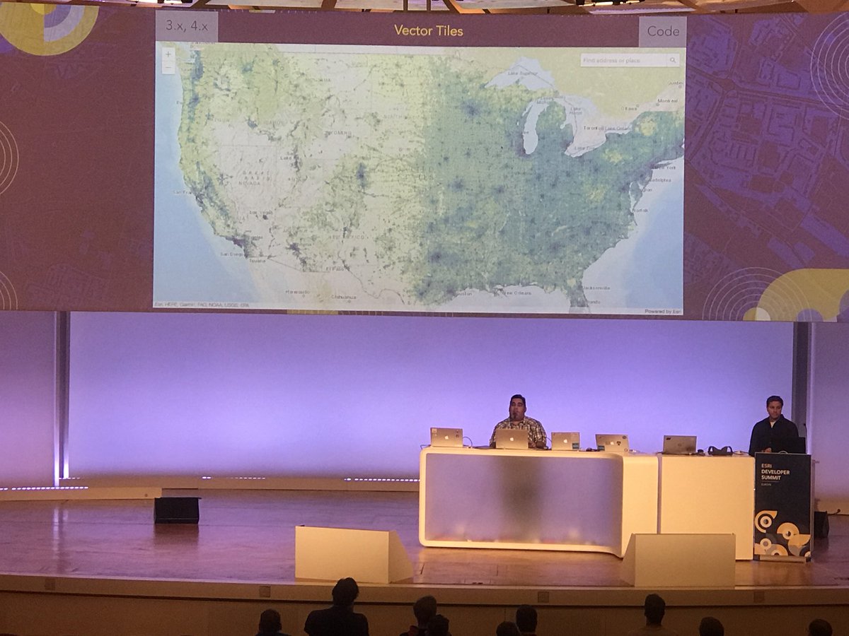 EsriDevEvents's tweet image. #Vectortiles with #popups and creative 
#basemaps. Be sure to check out the #Halloween one available! #devsummit #europe #berlin