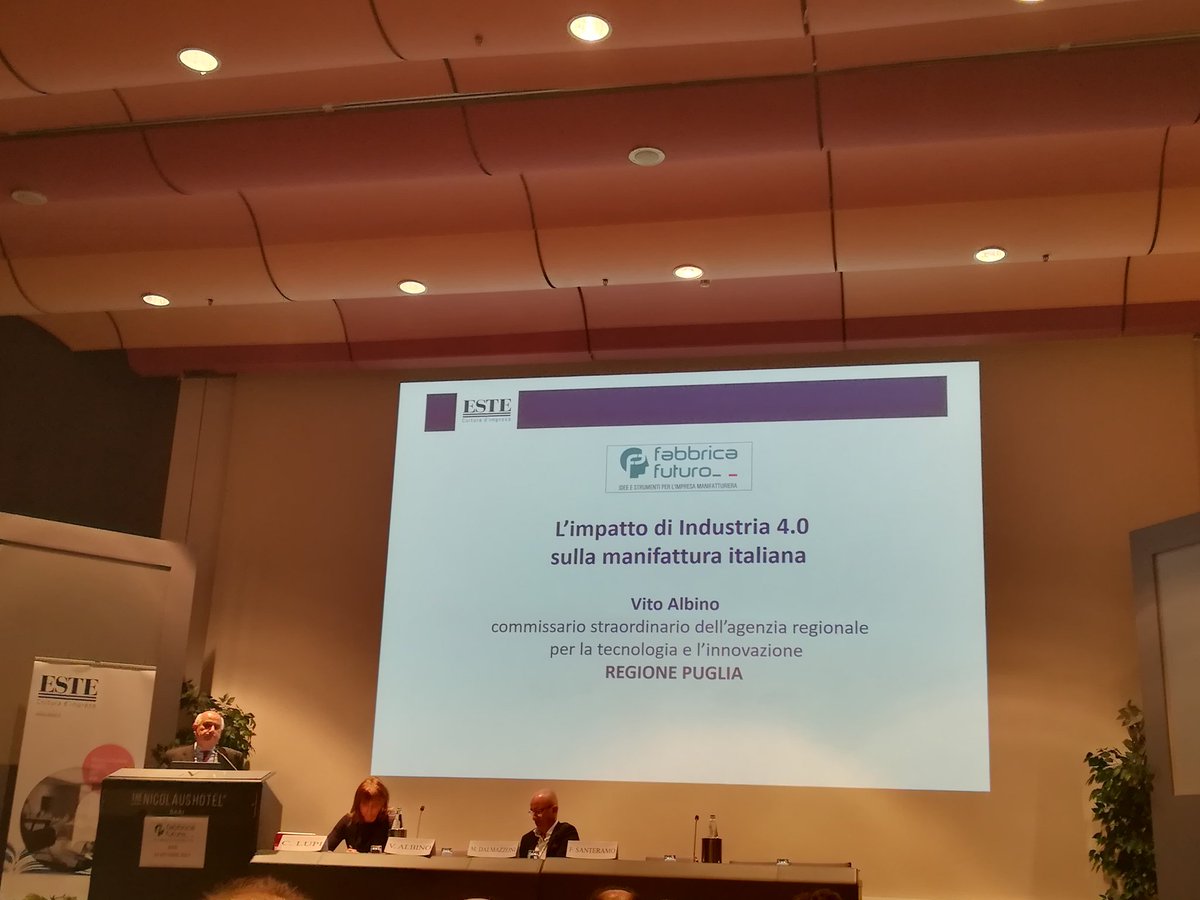 #VAlbino <a href="/ArtiPuglia/">ARTI Puglia</a> <a href="/RegionePuglia/">RegionePuglia</a> interviene a  #fabbricafuturo <a href="/SistemiImpresa/">Sistemi&Impresa</a> #Bari.