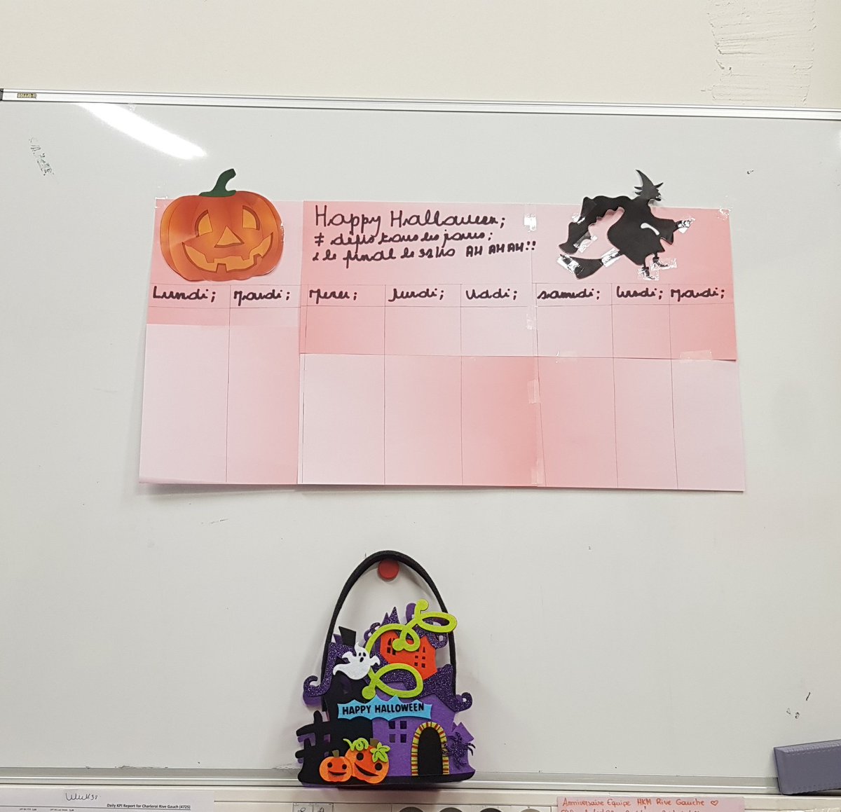 Happy Halloween! Des sg ou un gage ah ah 🎃 <a href="/karin_rombaut/">Karin Rombaut</a> <a href="/AnaisMuntu/">Muntu Sona Anaïs</a> <a href="/S_Lalanne/">Stéphane Lalanne</a>