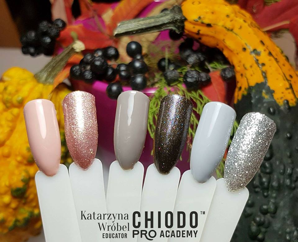 ChiodoPro's tweet photo. Jesienne nowości od ChiodoPRO Kilka kolorów z najnowszej kolekcji "Black &amp; White Style"  #mychoice 🍁🍂🍃 
Katarzyna Wróbel Educator ChiodoPro https://t.co/3qKyCpyLez