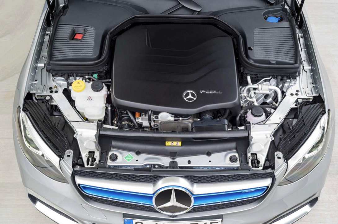 Ajusa_TH's tweet photo. ☑️ Mercedes-Benz presenta modelos de preproducción del nuevo GLC F-CELL. Informe @AJUSA_TH ⏩ https://t.co/n9pv9NzQTv #Hidrógeno #Innovación https://t.co/aeQTPJJ3Sq