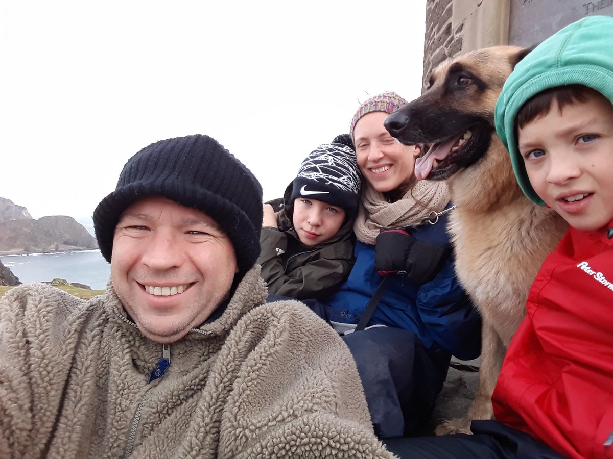 apauctioneers's tweet photo. Heading home from a windy trip to Islay. Got a valuation and collection in Scotland on the way back #halftermtrip https://t.co/IpYGaz17iF