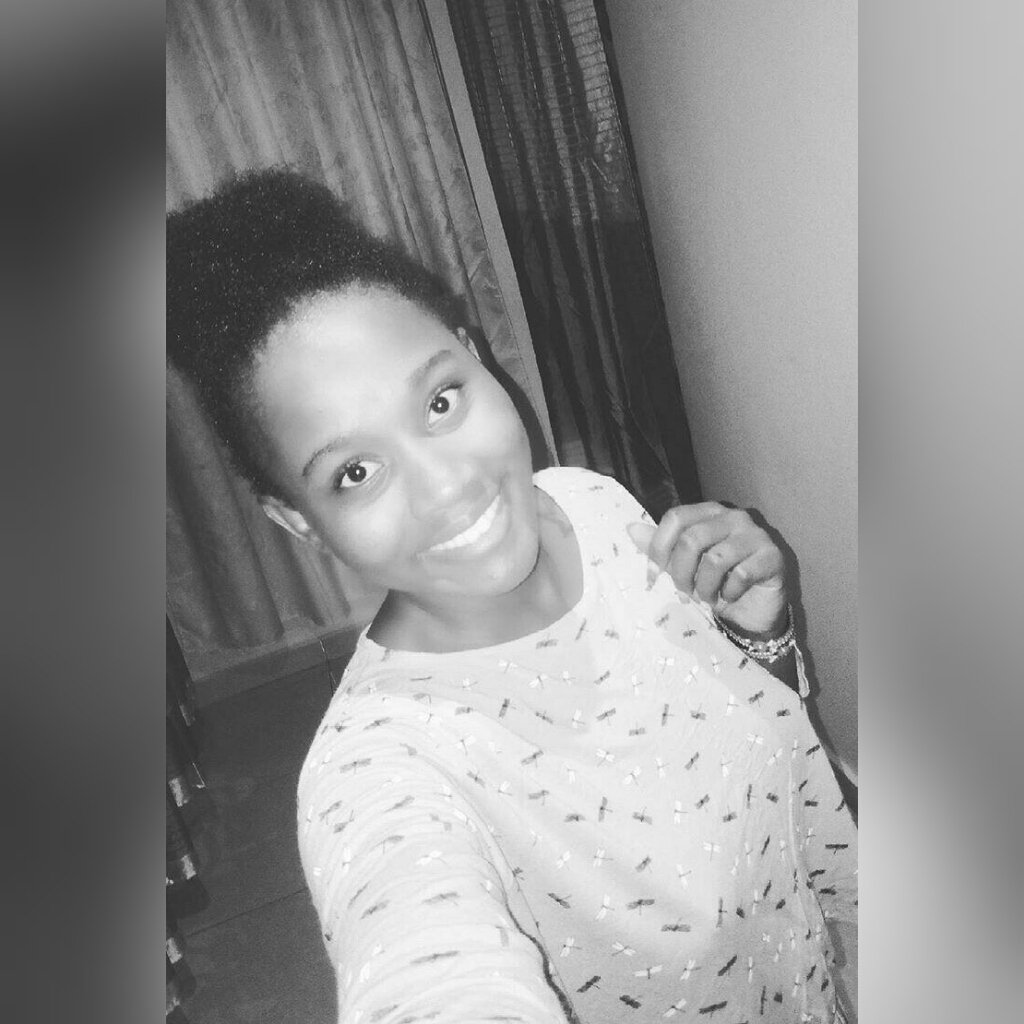 NdutaWaMuthoni's tweet photo. The struggle to healthy natural hair is real and the outcome I love. #MyNaturalHair #mypuff https://t.co/JygfCfHjuO