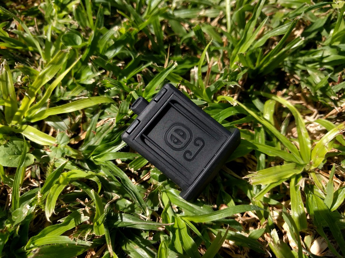 SunzeeLife's tweet photo. "Black" is the new Green - SunZee's new black capsules are not only recyclable, they are also made from waste to begin with #sunprotection https://t.co/JDxA7Q5bwt